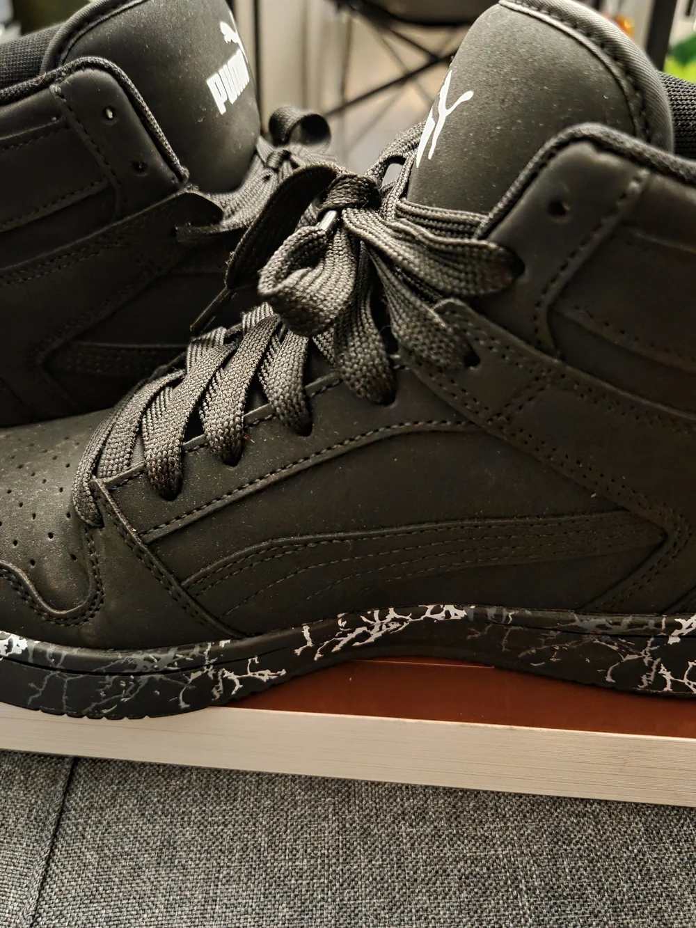 Puma Men’s Black High-Top Sneakers with White Logo